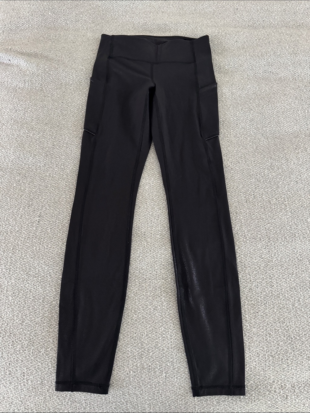 lululemon athletica Black shiny High-Rise Leggings with Side Pockets